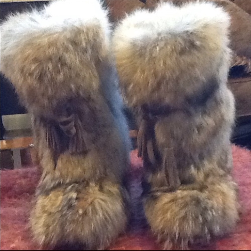 Oscar fur boots
